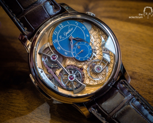 Some snapshots and brief thoughts about the ´Logical One – Byzantine` (unique piece) from Romain Gauthier, a masterpiece on many levels showcasing several crafts at their best. Enamel by Anita Porchet